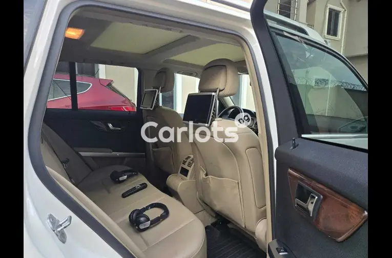 FIRST BODY FOREIGN USE MERCEDES BENZ GLK - 2011 MODEL - 4/6