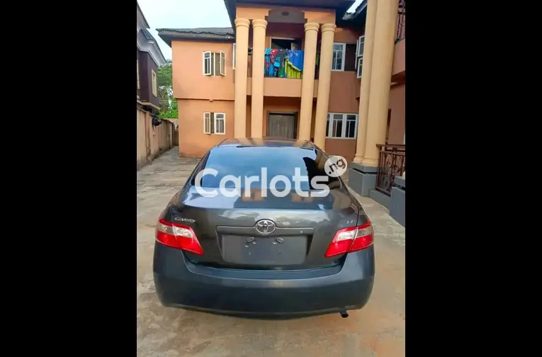 Foreign used 2008 Toyota Camry - 2/5
