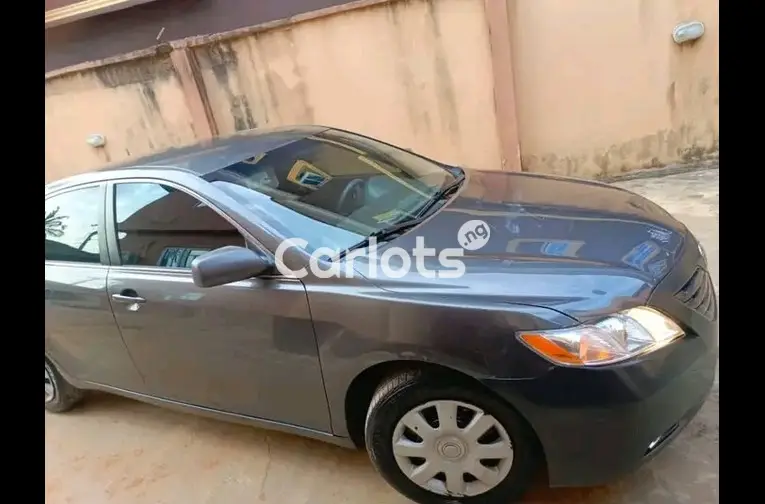 Foreign used 2008 Toyota Camry - 3/5