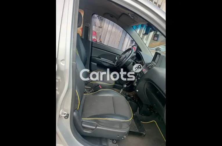 Foreign used 2010 Kia Picanto - 4/5