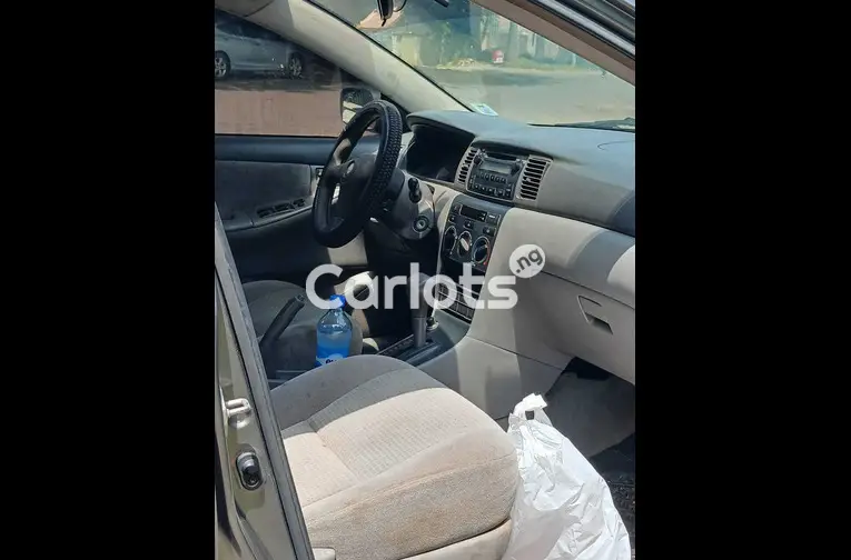 Clean Nigerian used Toyota corolla 2006 model with custom duty - 6/7