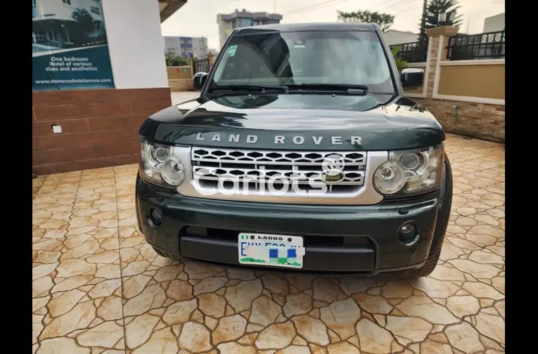 REGISTERED 2012 LAND ROVER LR4