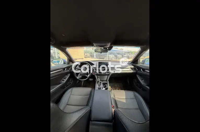 Used 2018 Honda Accord - 2/6