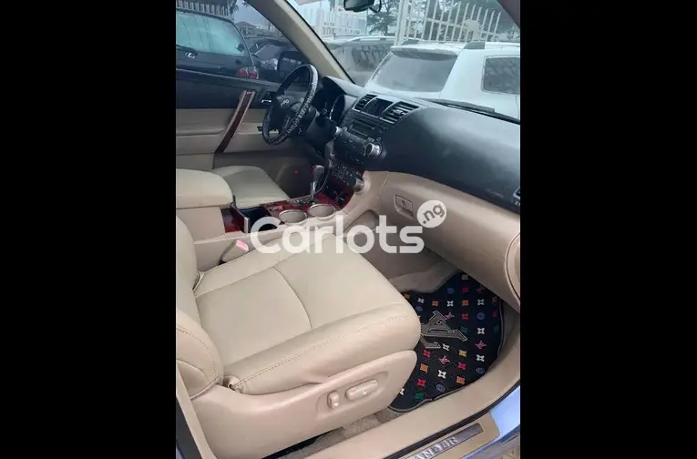 REGISTERED 2008 TOYOTA HIGHLANDER LIMITED EDITION - 6/6