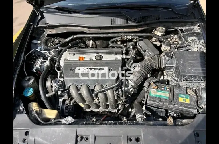 REGISTERED 2011 HONDA ACCORD LX - 2/7