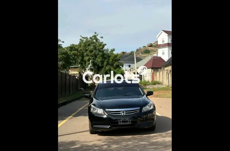 REGISTERED 2011 HONDA ACCORD LX - 1/7