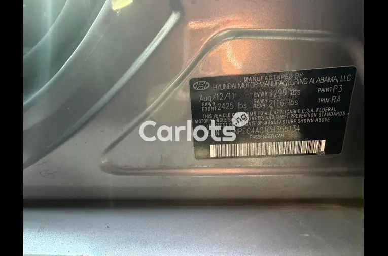 Clean 2012 Hyundai Sonata - 3/6