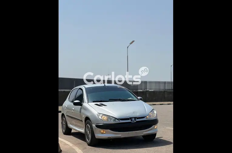 Used 2004 PEUGEOT 206