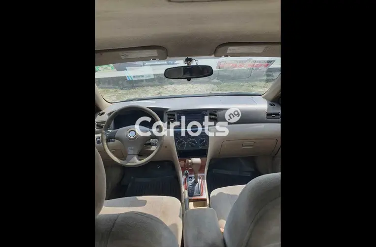 Clean 2006 Toyota Corolla LE - 4/7