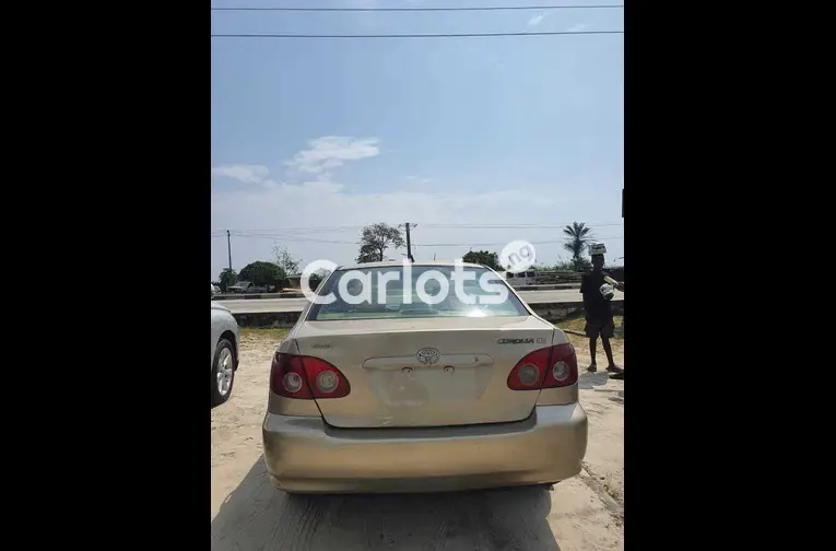 Clean 2006 Toyota Corolla LE - 6/7