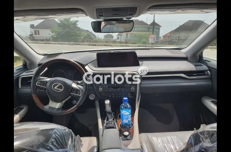 Used Lexus RX 350 2018 model - 4/7