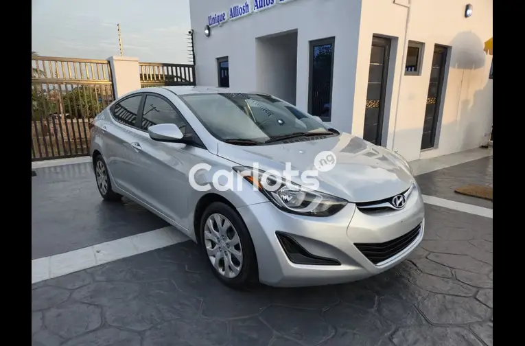 Foreign used Hyundai Elantra 2015 Sport Edition - 2/7