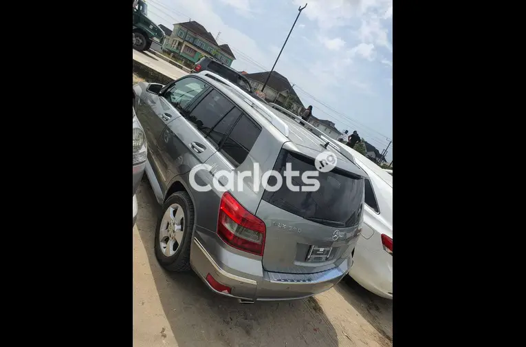 2010 Mercedes Benz GLK 350 (gray) - 7/7