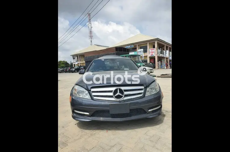 Toks 2011 Mercedes Benz C300