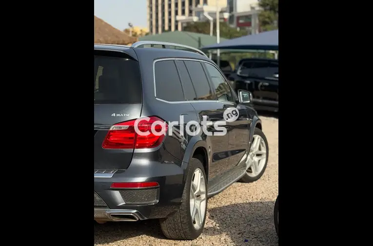 Clean 2013 Mercedes GL 550 - 6/7