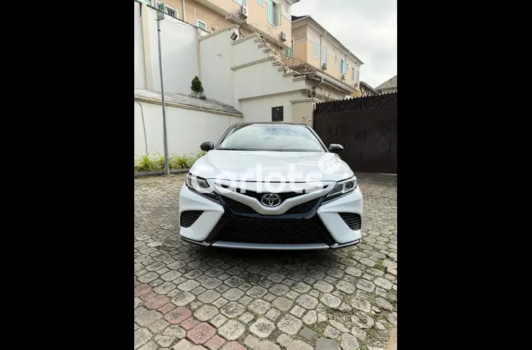 Foreign Used 2019 Toyota Camry SE - 6/7