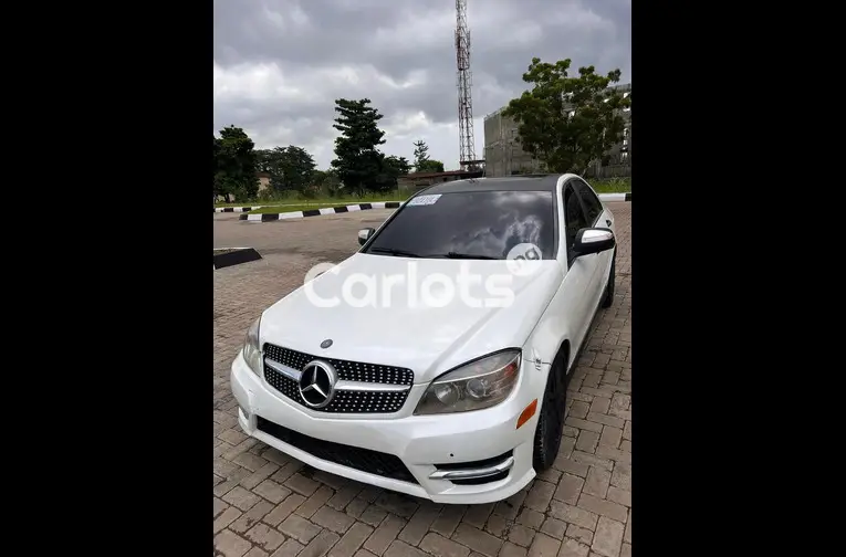 2008 MERCEDES BENZ C300