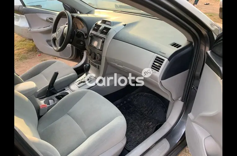 2013 TOYOTA COROLLA LE - 3/7