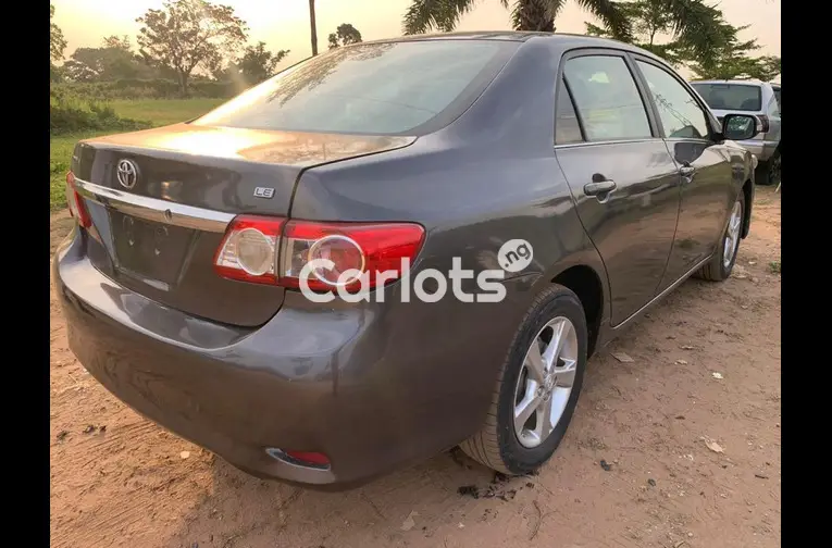 2013 TOYOTA COROLLA LE - 6/7