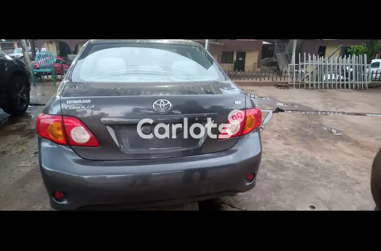 Clean Foreign used 2010 Toyota Corolla - 5/7