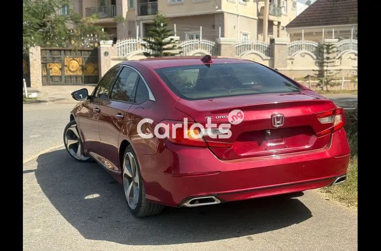 NIGERIAN USED HONDA ACCORD 2019 MODEL - 2/6