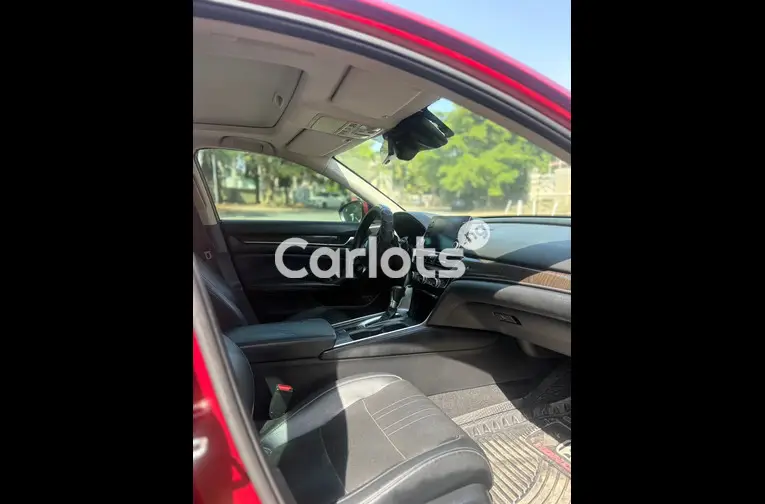 NIGERIAN USED HONDA ACCORD 2019 MODEL - 4/6