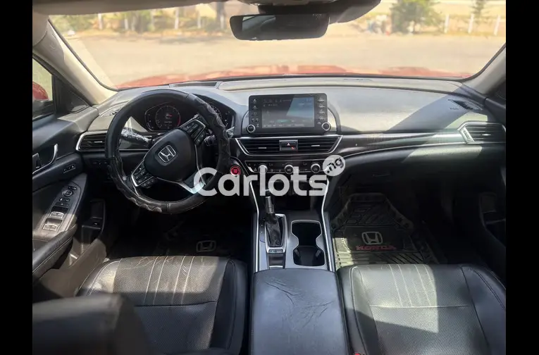 NIGERIAN USED HONDA ACCORD 2019 MODEL - 5/6