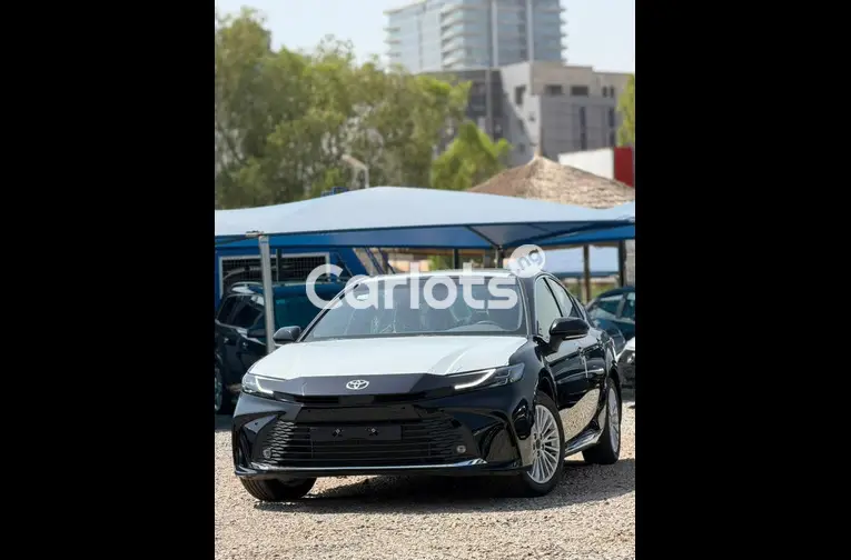 2025 TOYOTA CAMRY - 1/6