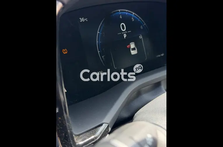 2025 TOYOTA CAMRY - 3/6