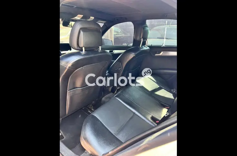 2012 MERCEDES BENZ C300 - 5/7