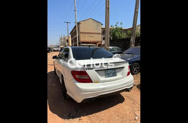 2012 MERCEDES BENZ C300 - 6/7