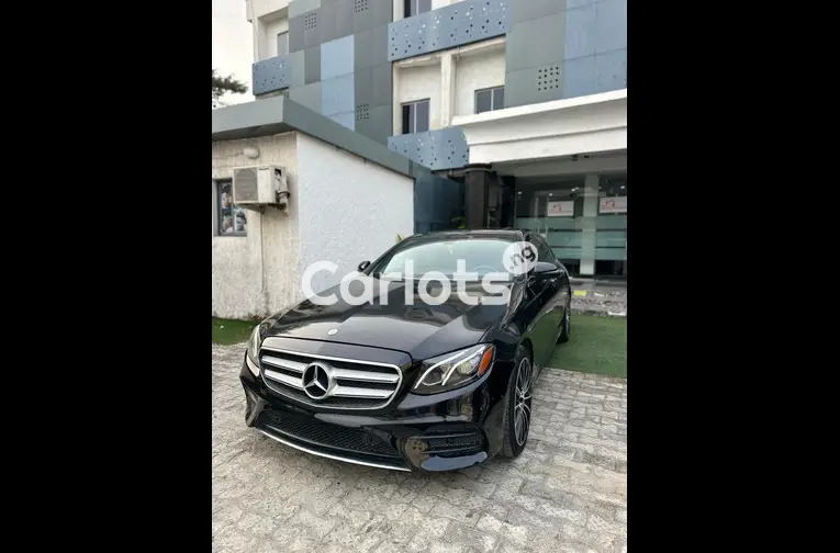 2017 MERCEDES BENZ E300 4MATIC - 1/6