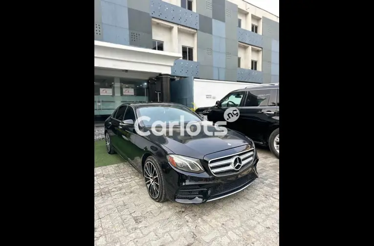 2017 MERCEDES BENZ E300 4MATIC - 2/6