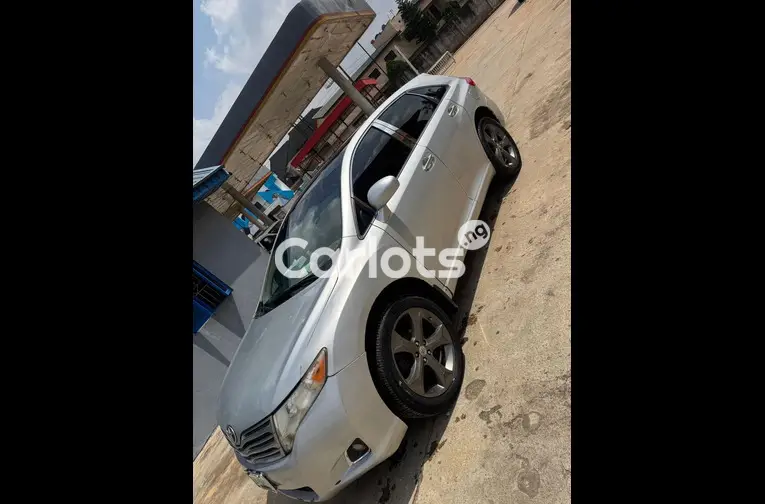 Awoof Toyota venza 2010 model - 4/7