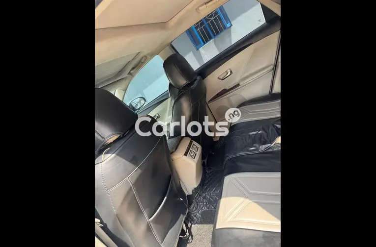 Awoof Toyota venza 2010 model - 7/7