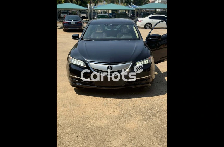 Neatly used Acura TLX 2015