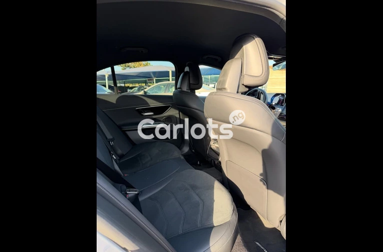 Foreign Used 2025 Mercedes E300 - 5/7