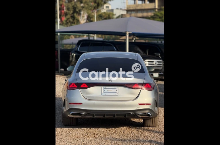 Foreign Used 2025 Mercedes E300 - 7/7
