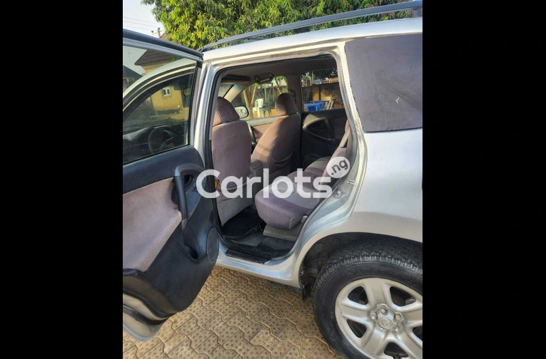 Distress sales 2007 Toyota Rav4 - 3/5