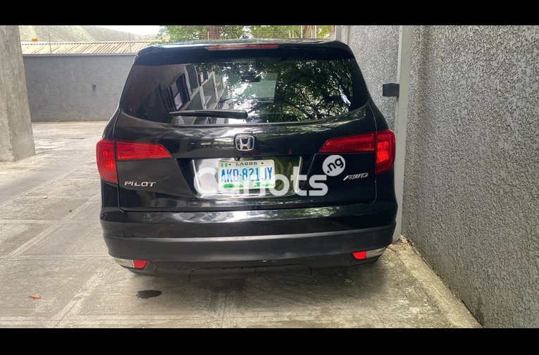 Nigerian Used Honda Pilot 2015 - 2/7