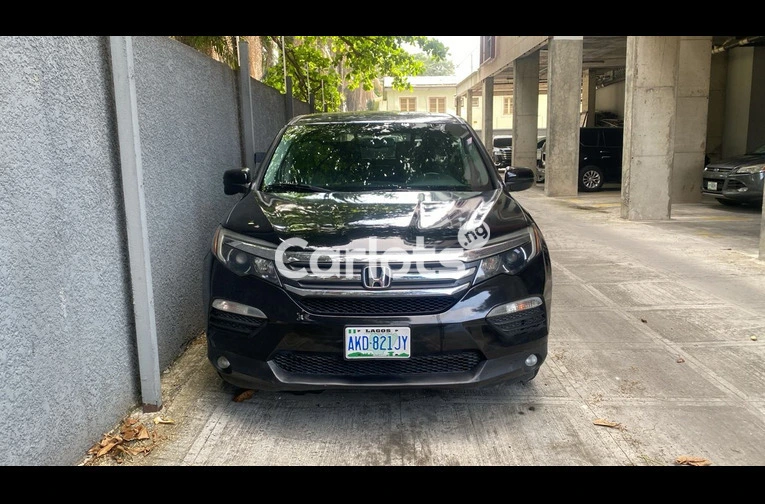 Nigerian Used Honda Pilot 2015 - 4/7