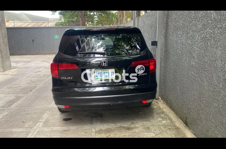 Nigerian Used Honda Pilot 2015 - 7/7
