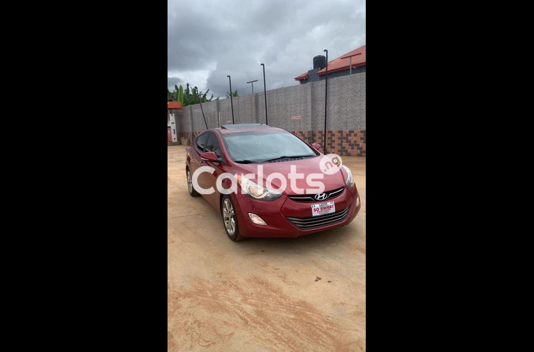 Hyundai Elantra 2014 toks (Full option) - 1/7