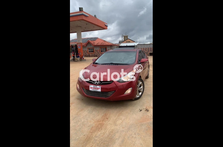 Hyundai Elantra 2014 toks (Full option) - 2/7