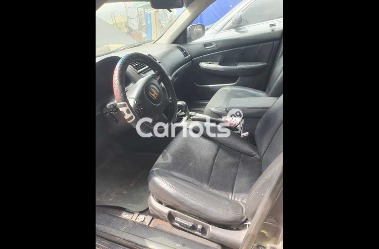 Registered 2007 Honda Accord (DC) - 3/7