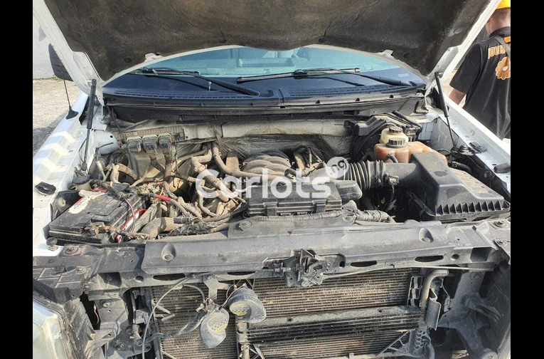 2012 Ford F-150 (White) - 2/7