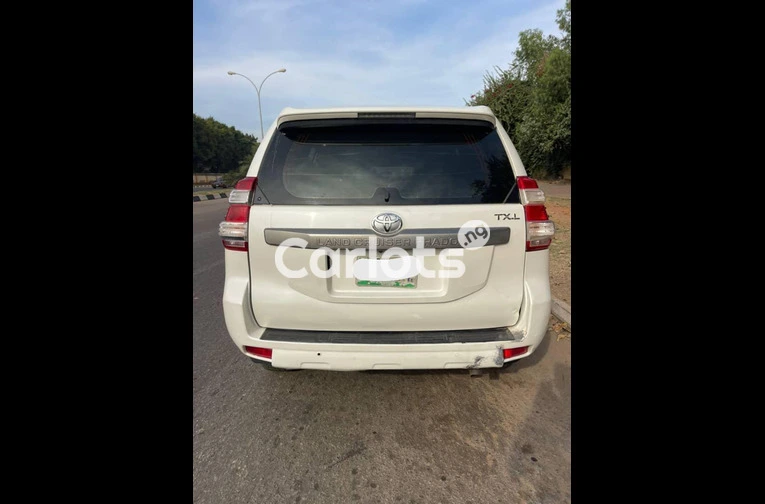 Registered 2016 Toyota Land Cruiser Prado - 5/5