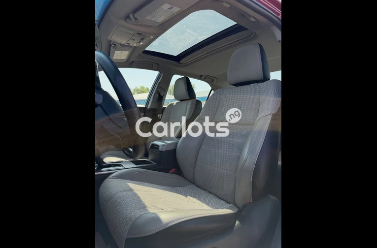 2015 TOYOTA CAMRY SE - 5/7