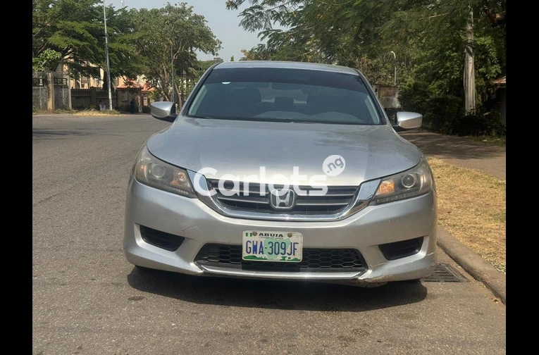 2013 HONDA ACCORD LX - 6/7