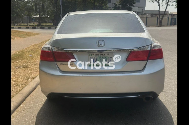 2013 HONDA ACCORD LX - 7/7